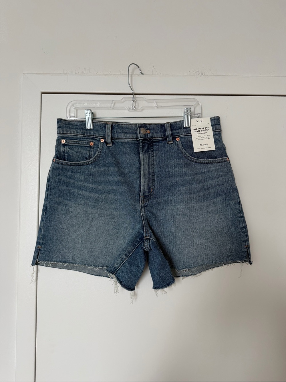 Madewell perfect Jean short Mid-Length Jean Shorts in Faded Blue